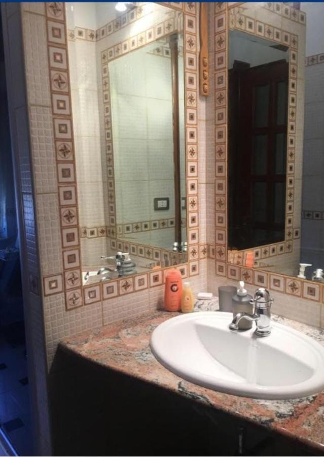 Casa Vacanze Gilli Hotel Каляри Екстериор снимка